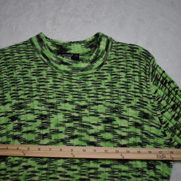 BLANK NYC Turtleneck Sweater Sz XS Balloon Sleeve Crop Neon Retro - Picture 13 of 16